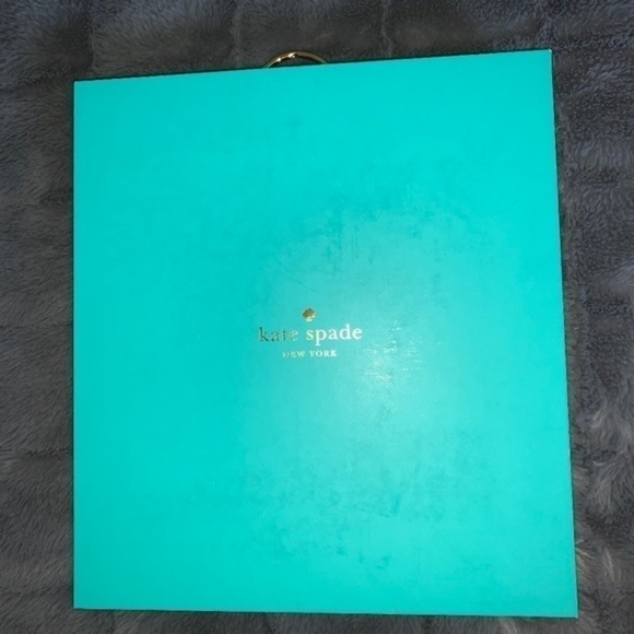 kate spade Wallet - Wristlet Set - With IPhone Case - Picture 7 of 8